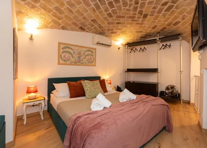La Dolce Vita Luxury
